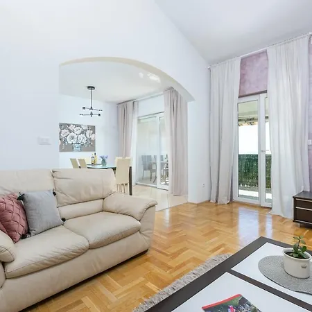 Apartment Mia Tar-Vabriga Exterior photo